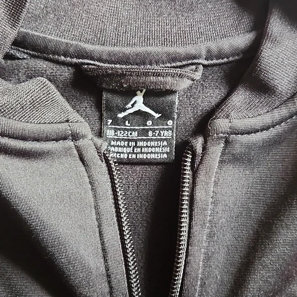 Black and Red Jumpman Tracksuit - Picture 2 of 4